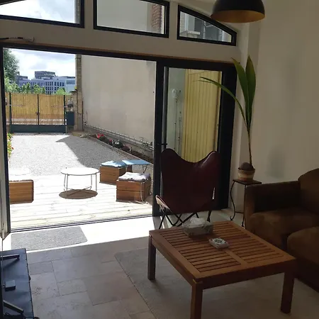 Holiday home Maison De Charme Face Au Canal